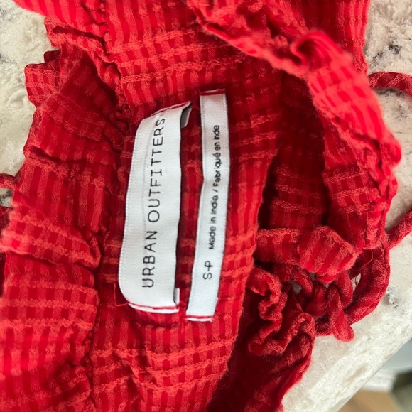 Urban Outfitters Red Ruffled Tie Front Camisole - Picture 4 of 4